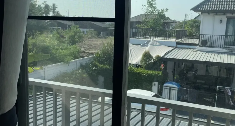 Casa en alquiler de 3 habitaciones en Sam Phran, Nakhon Pathom