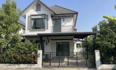 Casa en alquiler de 3 habitaciones en Sam Phran, Nakhon Pathom