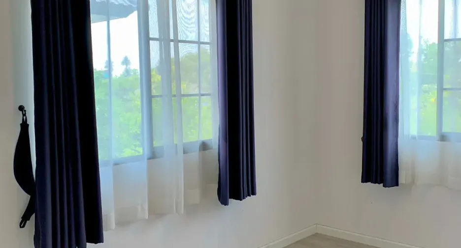 Casa en alquiler de 3 habitaciones en Sam Phran, Nakhon Pathom