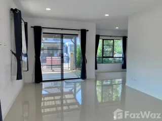 Casa en alquiler de 3 habitaciones en Sam Phran, Nakhon Pathom