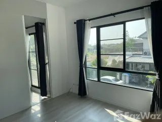 Casa en alquiler de 3 habitaciones en Sam Phran, Nakhon Pathom