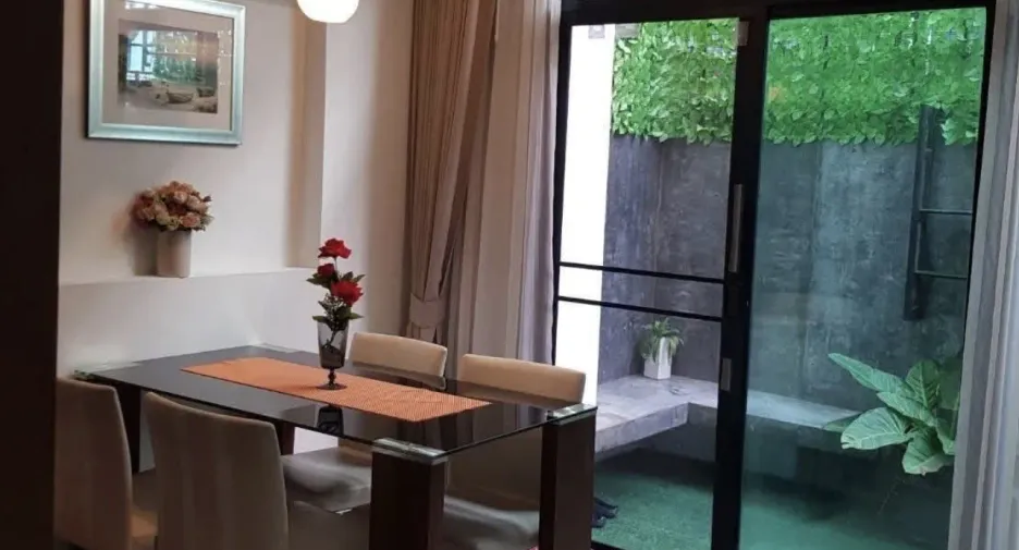 À vendre 3 chambres maison de ville à Mueang Nonthaburi, Nonthaburi