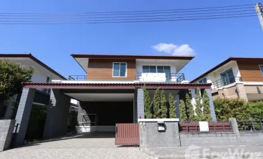 For rent 3 bedrooms house in San Kamphaeng, Chiang Mai