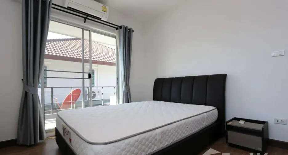 For rent 3 bedrooms house in San Kamphaeng, Chiang Mai