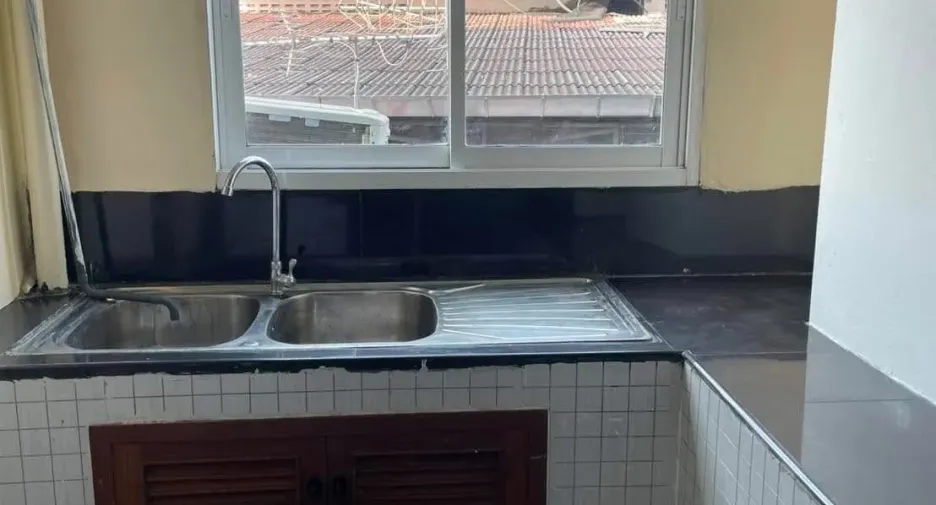 For rent 3 bedrooms condo in Mueang Chiang Mai, Chiang Mai
