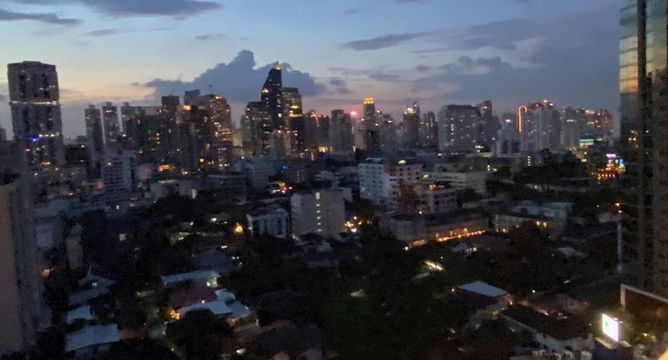 Wohnung zur Miete mit 3 Zimmer in Watthana, Bangkok