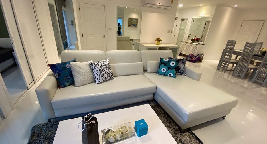 Wohnung zur Miete mit 3 Zimmer in Watthana, Bangkok