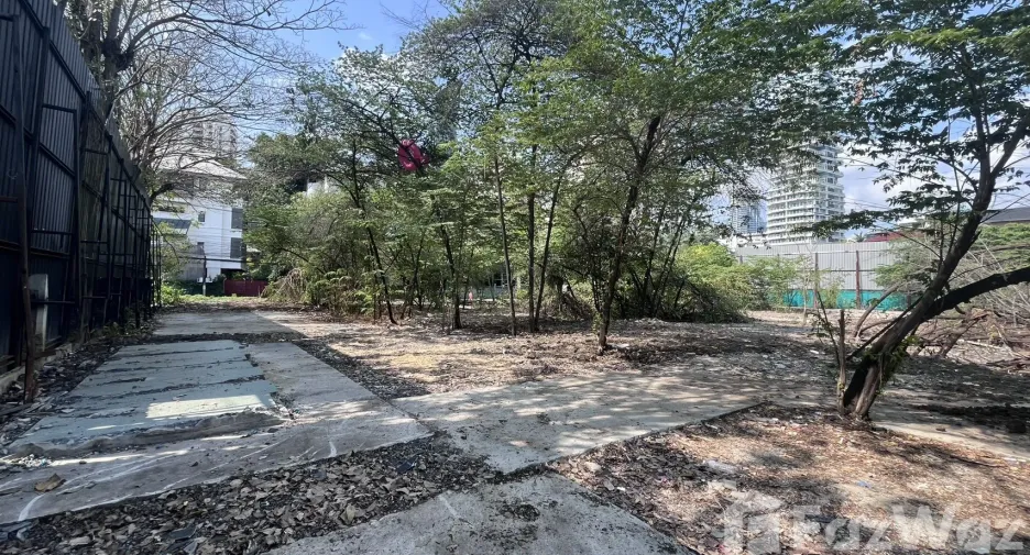 出售 土地 在 Watthana, 曼谷