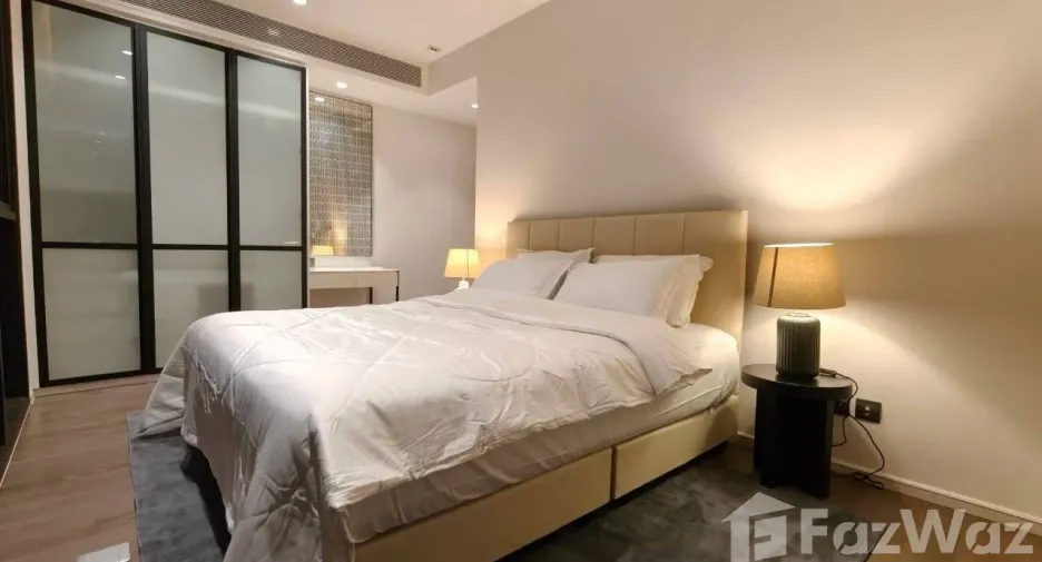 For rent 2 bedrooms condo in Khlong Toei, Bangkok