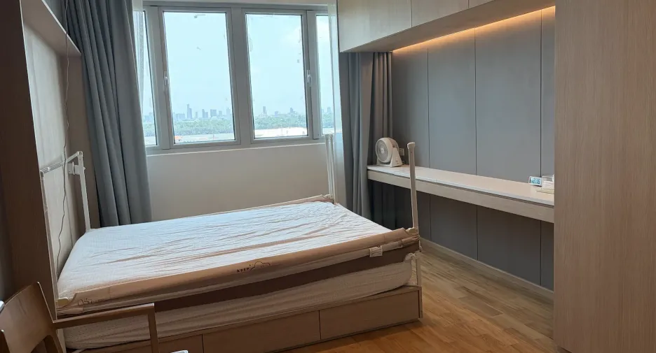 For sale 3 bedrooms condo in Yan Nawa, Bangkok