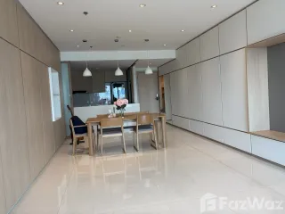 Condo en venta de 3 habitaciones en Yan Nawa, Bangkok