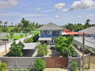 Haus zum Kauf mit 4 Zimmer in Bang Lamung, Chonburi