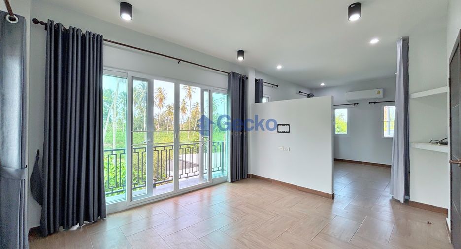 Haus zum Kauf mit 4 Zimmer in Bang Lamung, Chonburi
