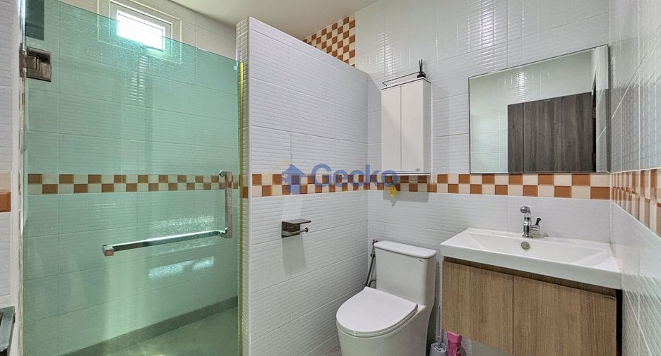 Haus zum Kauf mit 4 Zimmer in Bang Lamung, Chonburi