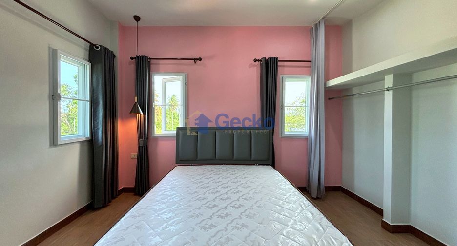 Haus zum Kauf mit 4 Zimmer in Bang Lamung, Chonburi
