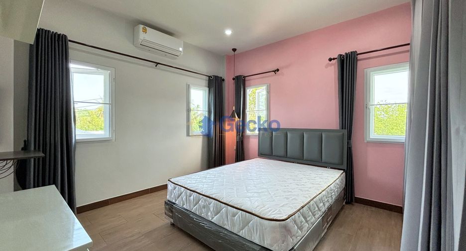 Haus zum Kauf mit 4 Zimmer in Bang Lamung, Chonburi