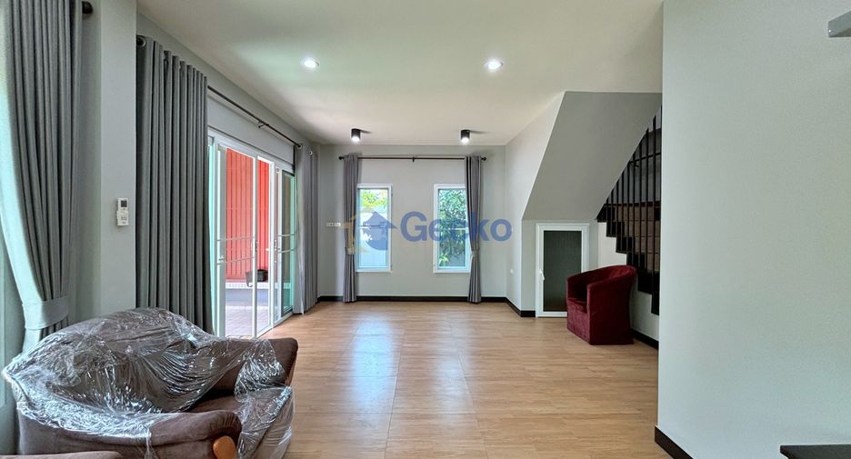 Haus zum Kauf mit 4 Zimmer in Bang Lamung, Chonburi