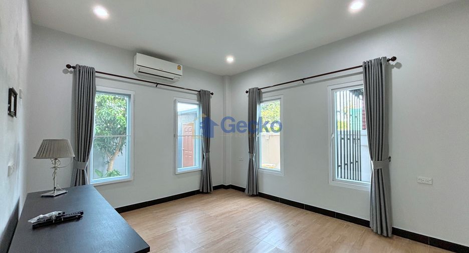Haus zum Kauf mit 4 Zimmer in Bang Lamung, Chonburi