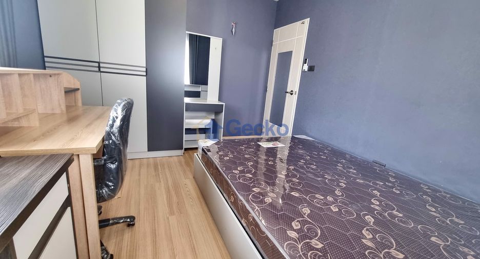 Haus zur Miete mit 3 Zimmer in Si Racha, Chonburi