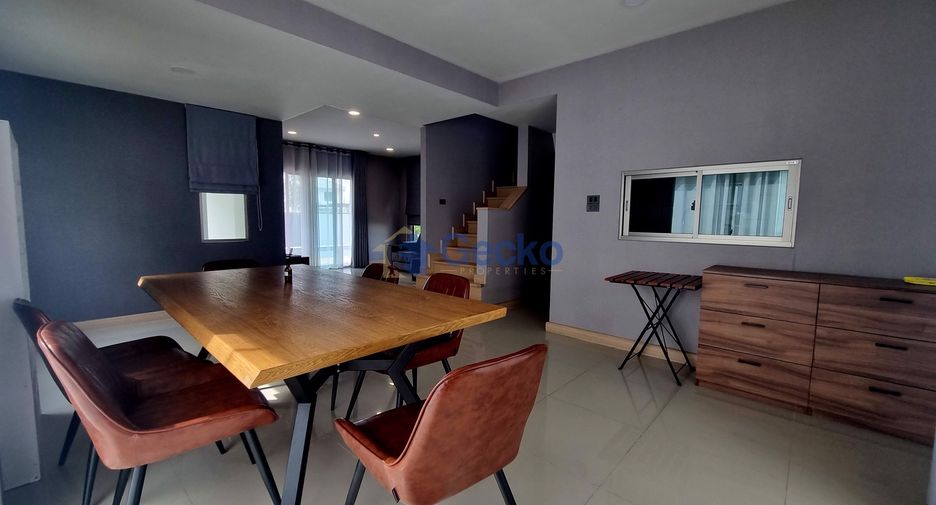 Haus zur Miete mit 3 Zimmer in Si Racha, Chonburi