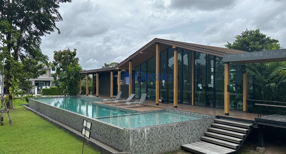 Haus zur Miete mit 3 Zimmer in Si Racha, Chonburi