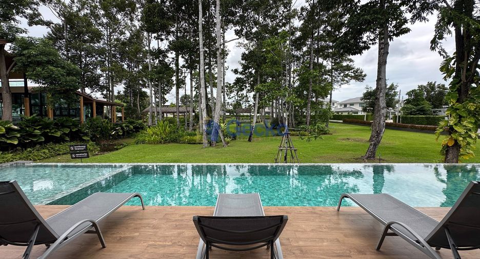 Haus zur Miete mit 3 Zimmer in Si Racha, Chonburi