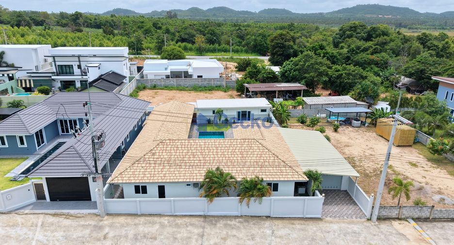 Casa en venta de 6 habitaciones en Huay Yai, Pattaya
