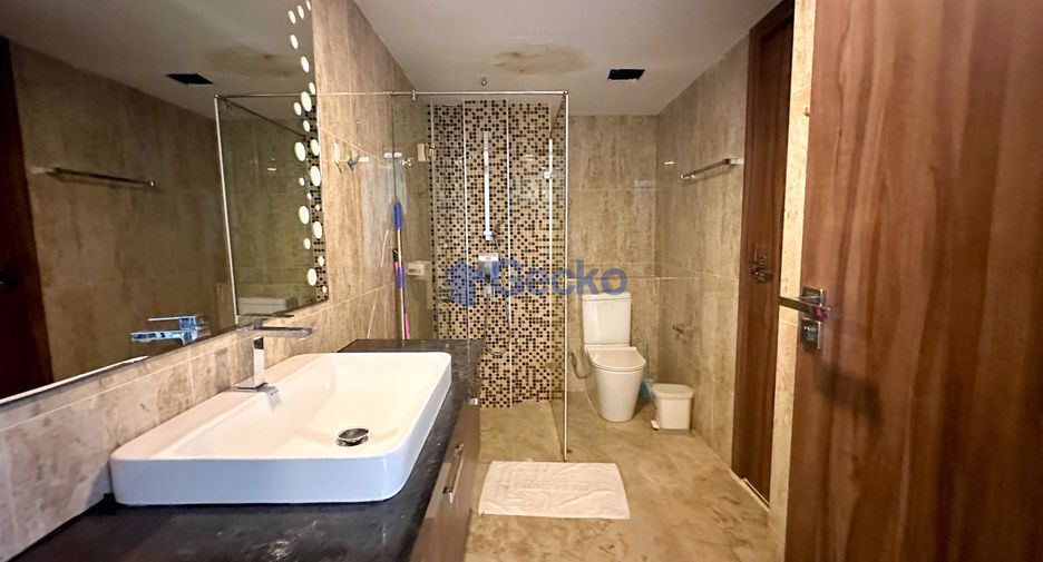 For rent 2 bedrooms condo in Bang Lamung, Chonburi