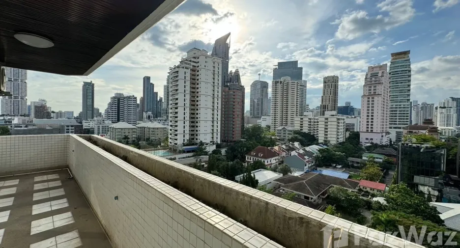 For sale and for rent 3 bedrooms condo in Watthana, Bangkok
