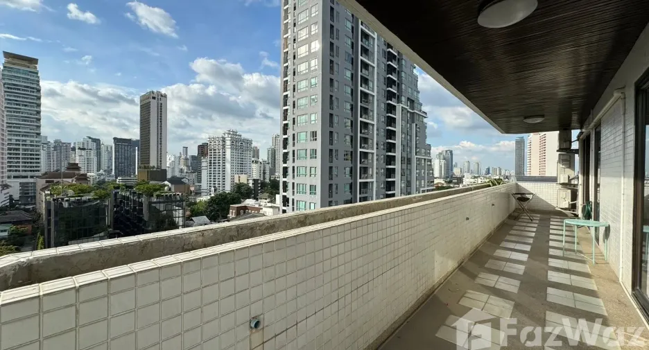 For sale and for rent 3 bedrooms condo in Watthana, Bangkok