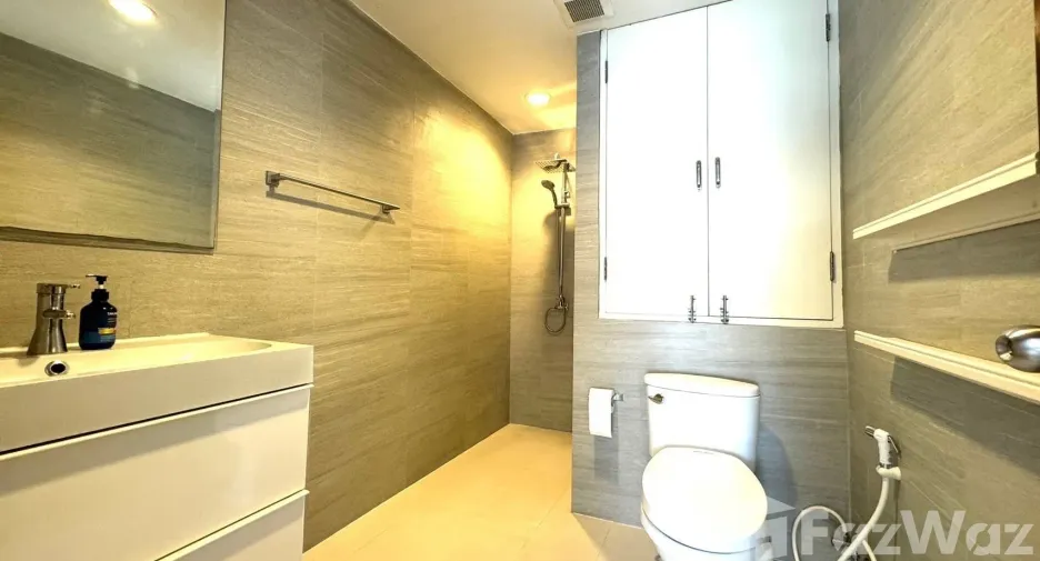 For sale and for rent 3 bedrooms condo in Watthana, Bangkok