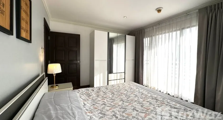 For sale and for rent 3 bedrooms condo in Watthana, Bangkok