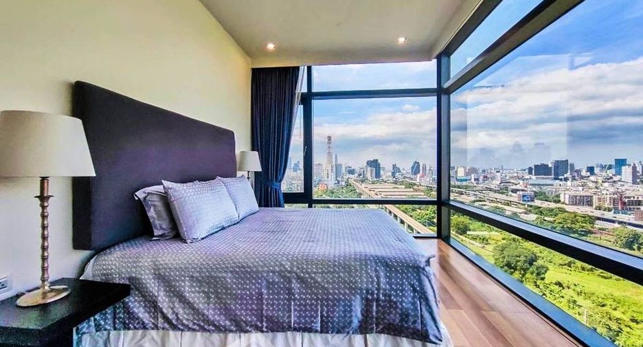 For sale 2 ベッドルーム condo in Watthana, Bangkok