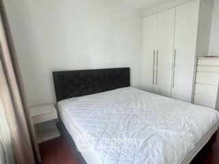 For rent 3 bedrooms condo in Huai Khwang, Bangkok