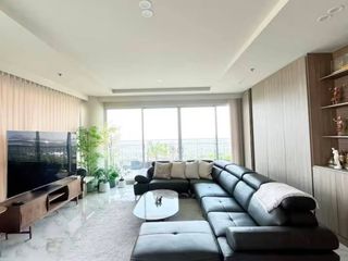For sale 3 ベッドルーム condo in Yan Nawa, Bangkok
