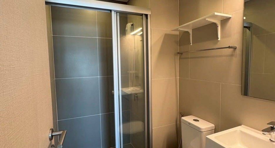 For sale 3 bedrooms condo in Yan Nawa, Bangkok