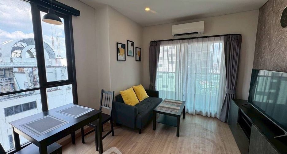 For sale 3 bedrooms condo in Yan Nawa, Bangkok