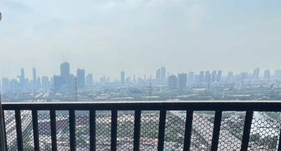 For sale 1 bed condo in Bang Kapi, Bangkok