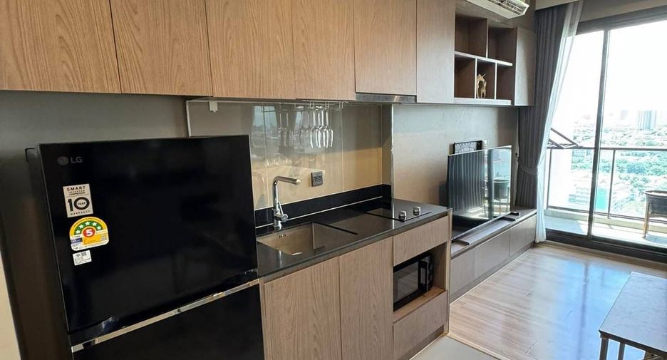 À vendre 1 chambre condo à Phaya Thai, Bangkok