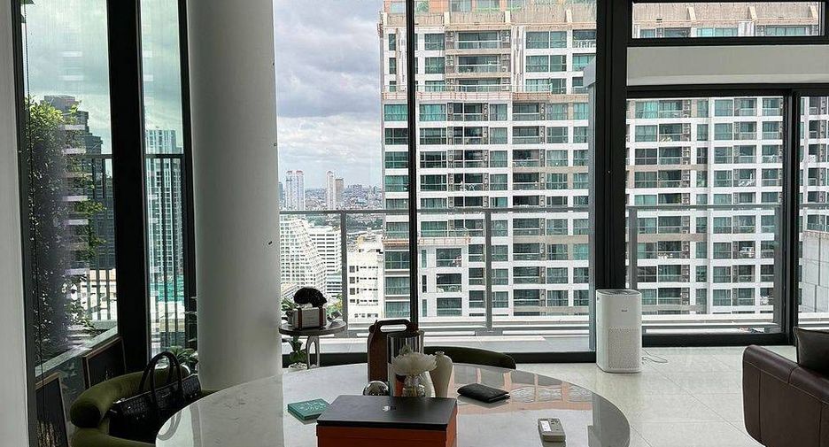 Wohnung zum Kauf mit 2 Zimmer in Sathon, Bangkok