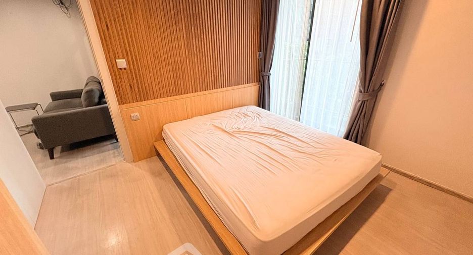 For sale 2 bedrooms condo in Huai Khwang, Bangkok