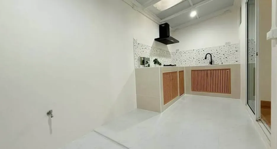 For sale 3 bedrooms townhouse in Bang Phli, Samut Prakan