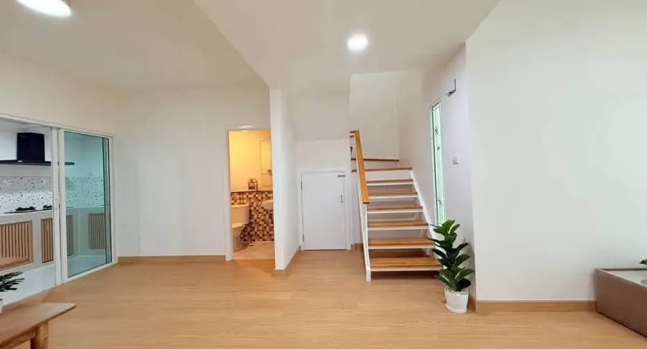For sale 3 bedrooms townhouse in Bang Phli, Samut Prakan