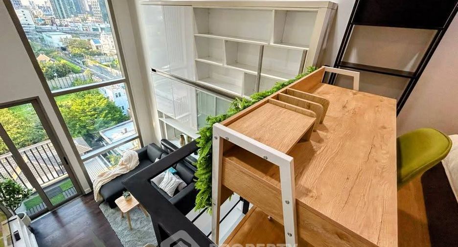 For sale 1 bed condo in Khlong Toei, Bangkok