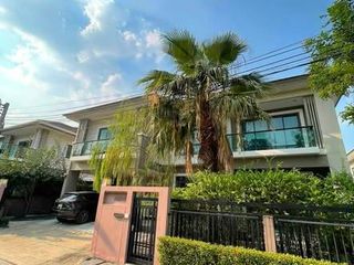 Haus zur Miete und zum Kauf mit 3 Zimmer in Suan Luang, Bangkok