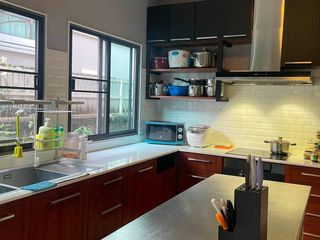 Haus zur Miete und zum Kauf mit 3 Zimmer in Suan Luang, Bangkok