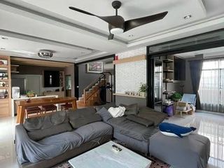 Haus zur Miete und zum Kauf mit 3 Zimmer in Suan Luang, Bangkok