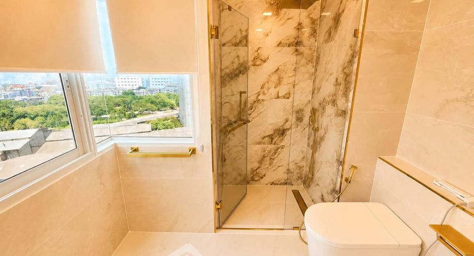 For rent and for sale 2 bedrooms condo in Yan Nawa, Bangkok