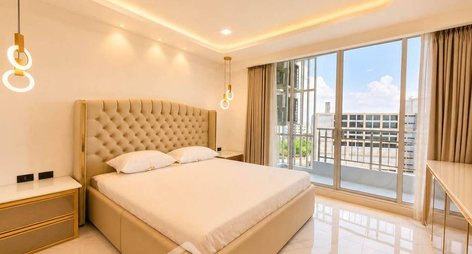 For rent and for sale 2 bedrooms condo in Yan Nawa, Bangkok