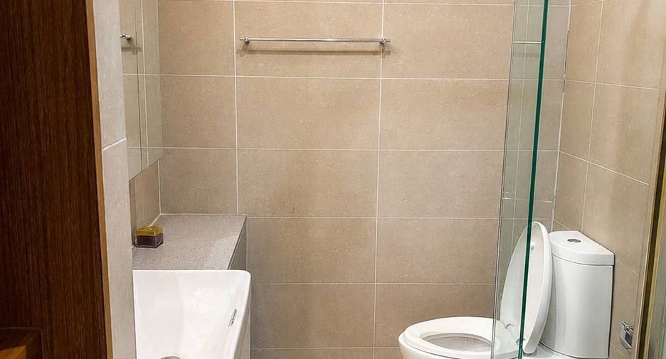 For sale 2 ベッドルーム condo in Pathum Wan, Bangkok